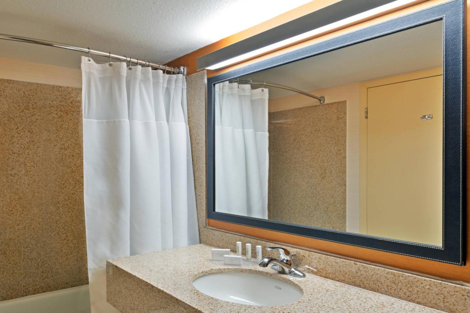 Fairfield Inn & Suites Denver Cherry Creek Екстериор снимка